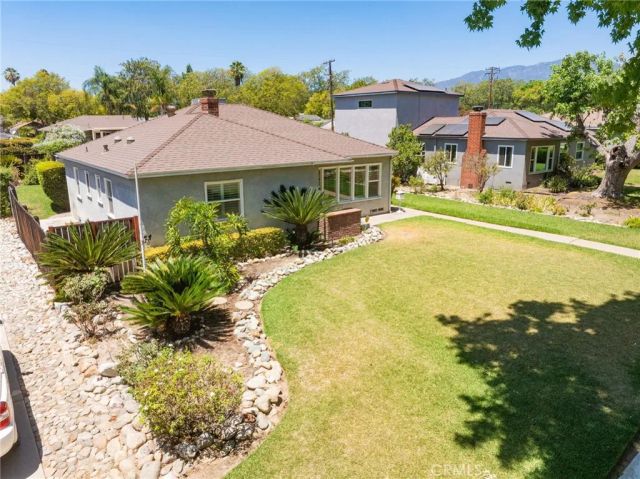 695 N Laurel Avenue, Upland, CA 91786