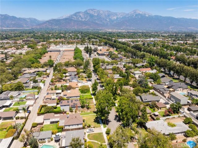 695 N Laurel Avenue, Upland, CA 91786