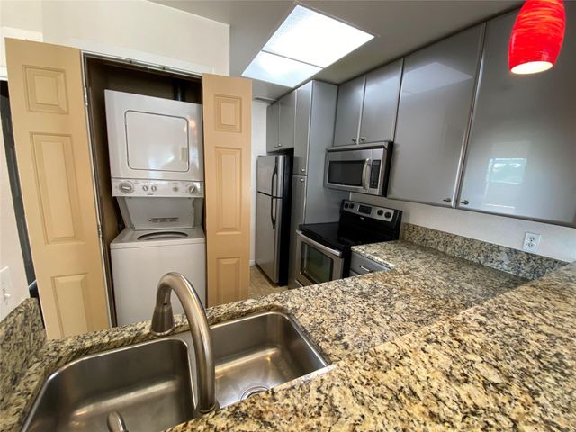 807 W 25TH ST 308, Austin, TX 78705