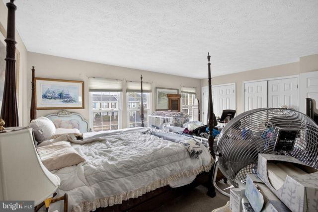 7 GALLOWAY CT E, Newark, DE 19711