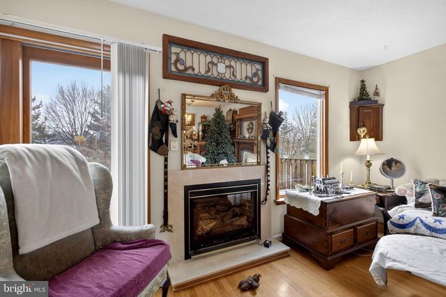 7 GALLOWAY CT E, Newark, DE 19711