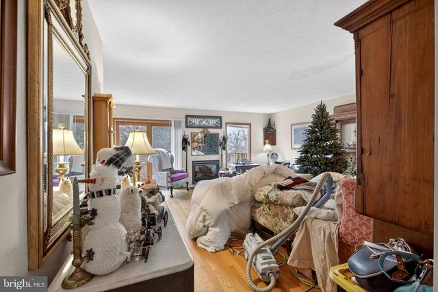 7 GALLOWAY CT E, Newark, DE 19711