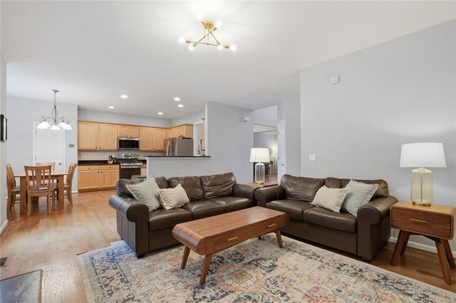 919 Brumley Lane NW, Kennesaw, GA 30152