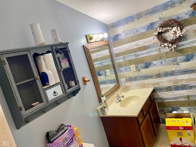 3605 S County Road 700 E, Dupont, IN 47231