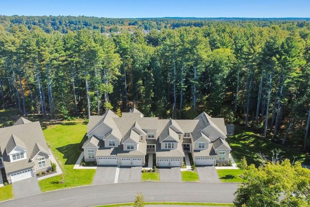 12 Plimpton Farm Rd 12, Millis, MA 02054