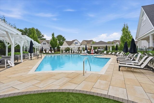12 Plimpton Farm Rd 12, Millis, MA 02054