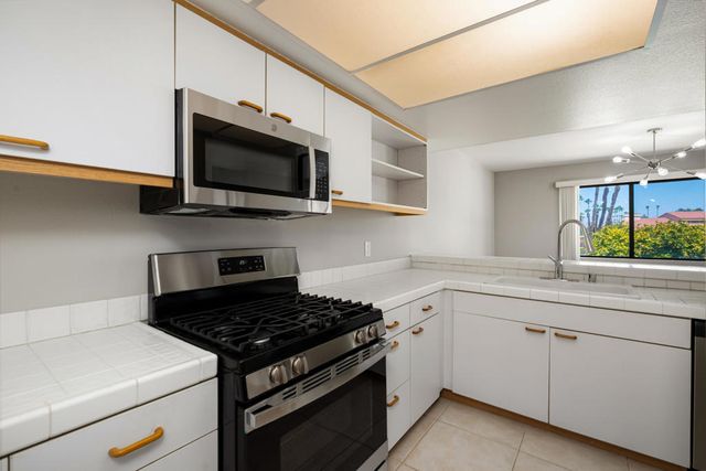 35200 Cathedral Canyon Drive E39, Cathedral City, CA 92234