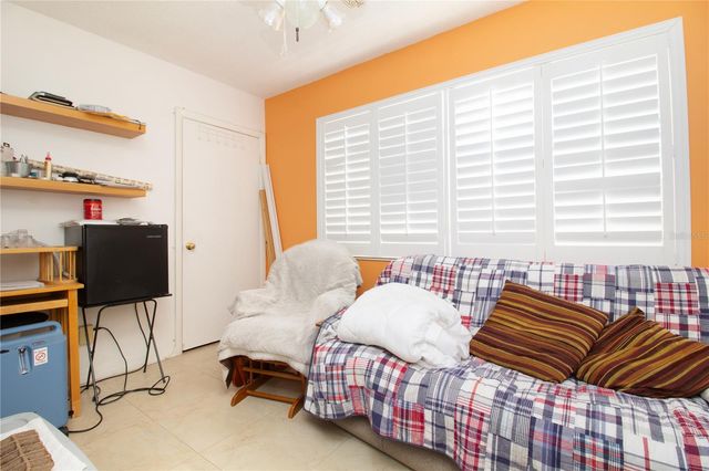 5267 81ST STREET N 21, St Petersburg, FL 33709