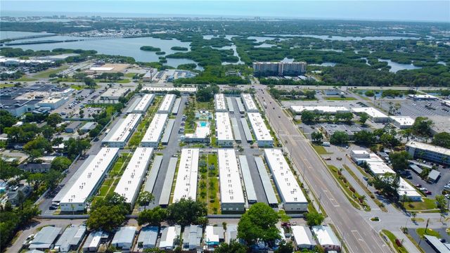 5267 81ST STREET N 21, St Petersburg, FL 33709