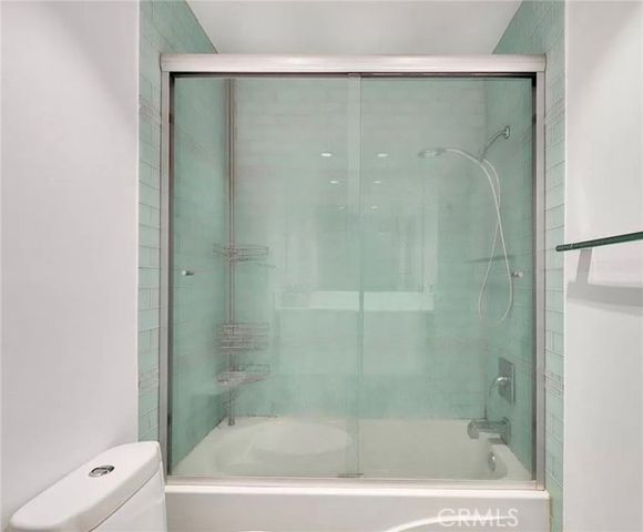 750 N Kings Road 325, West Hollywood, CA 90069