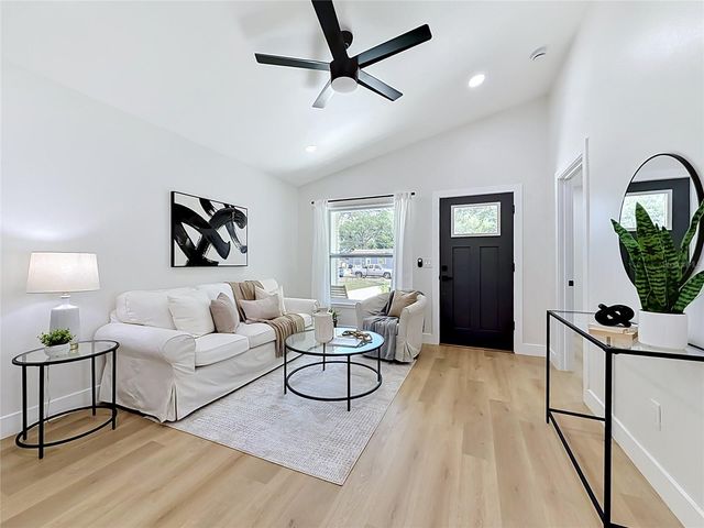 4251 4TH AVENUE N, St Petersburg, FL 33713