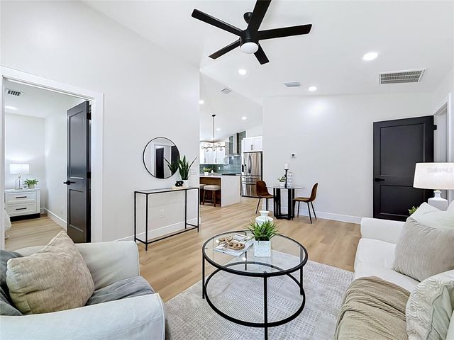 4251 4TH AVENUE N, St Petersburg, FL 33713