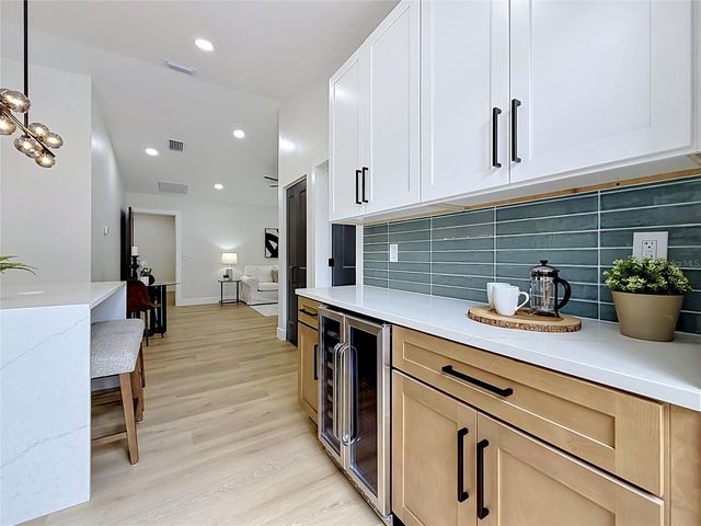 4251 4TH AVENUE N, St Petersburg, FL 33713