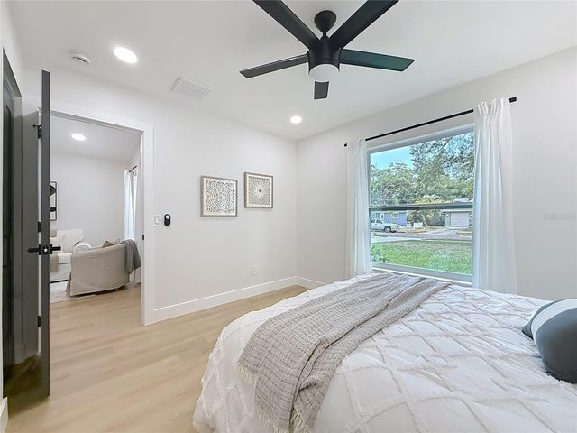 4251 4TH AVENUE N, St Petersburg, FL 33713