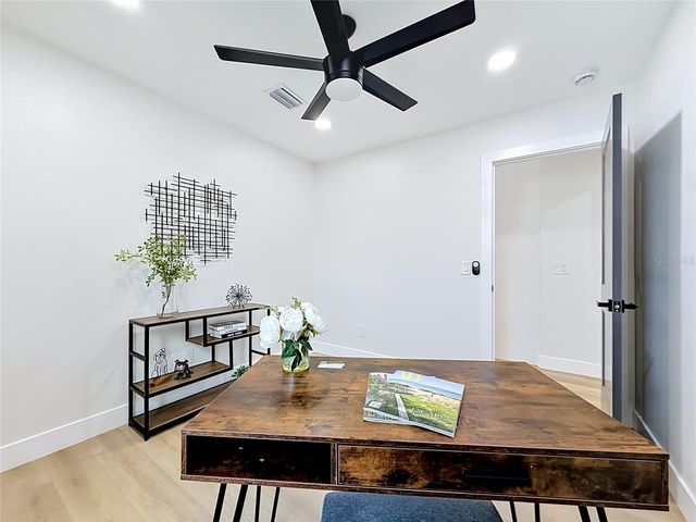 4251 4TH AVENUE N, St Petersburg, FL 33713