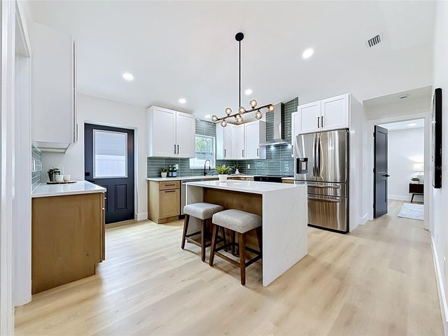 4251 4TH AVENUE N, St Petersburg, FL 33713