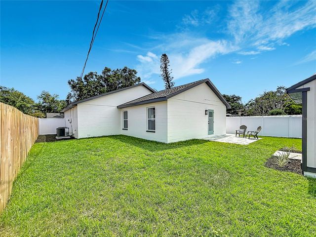 4251 4TH AVENUE N, St Petersburg, FL 33713