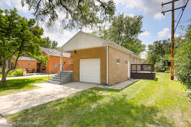 18352 Cowing Court, Homewood, IL 60430