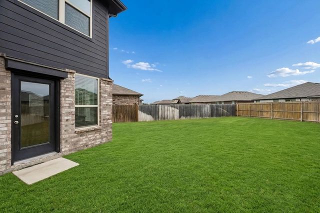 925 Billups Drive, Van Alstyne, TX 75495