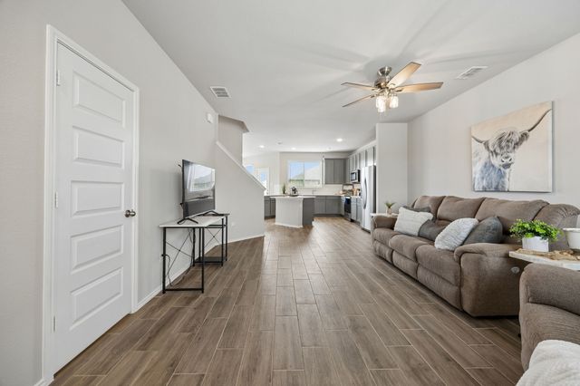 925 Billups Drive, Van Alstyne, TX 75495