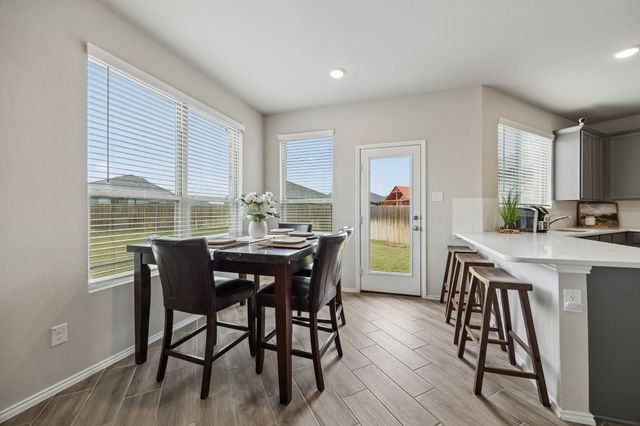 925 Billups Drive, Van Alstyne, TX 75495