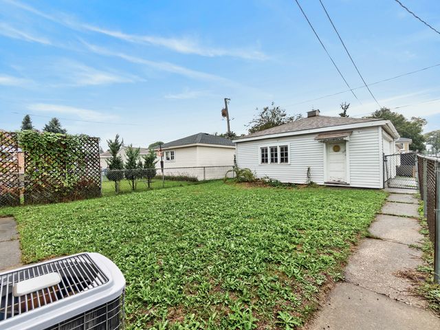 2224 Park Avenue, North Riverside, IL 60546