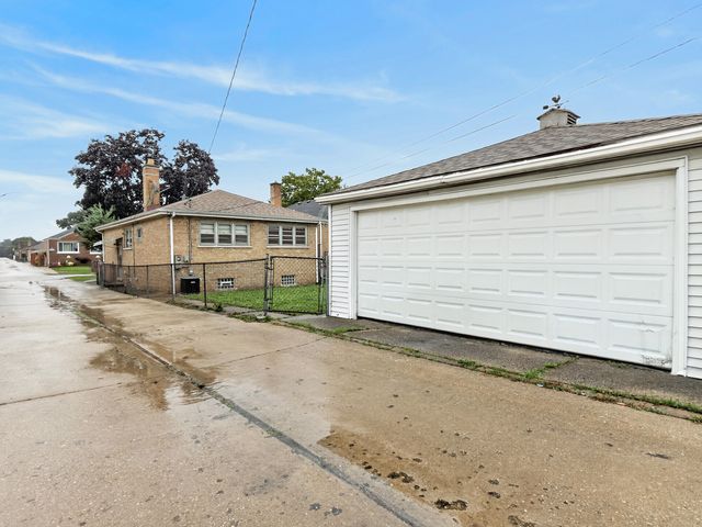 2224 Park Avenue, North Riverside, IL 60546