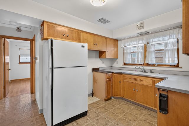2224 Park Avenue, North Riverside, IL 60546