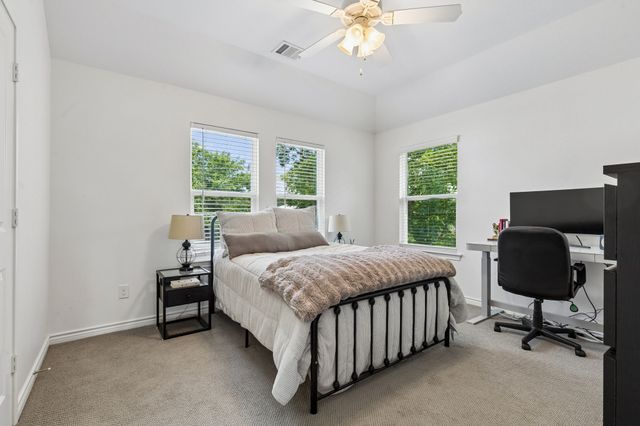 2941 Gordon Avenue, Fort Worth, TX 76110