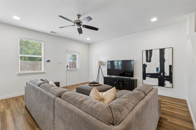 2941 Gordon Avenue, Fort Worth, TX 76110