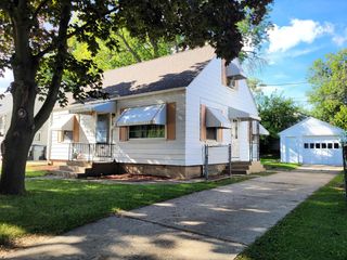 202 E Oklahoma AVENUE, Milwaukee, WI 53207