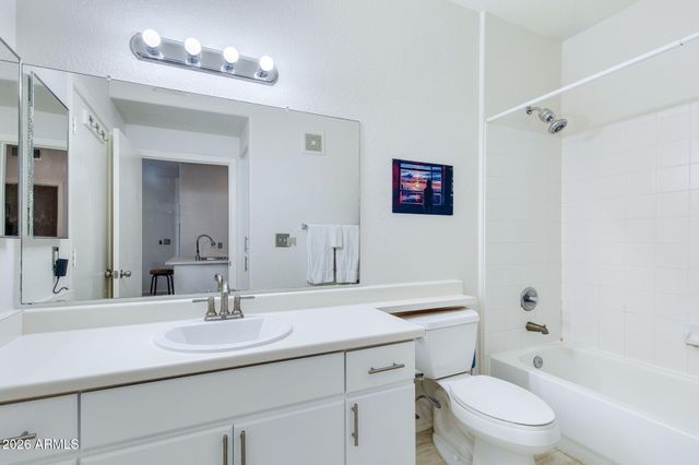 5302 E VAN BUREN Street 3026, Phoenix, AZ 85008
