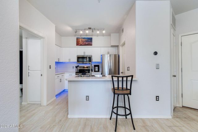 5302 E VAN BUREN Street 3026, Phoenix, AZ 85008