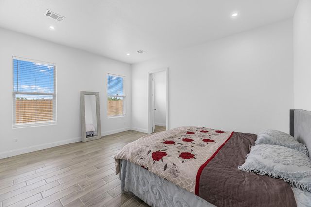 223 Road 5714, Cleveland, TX 77327