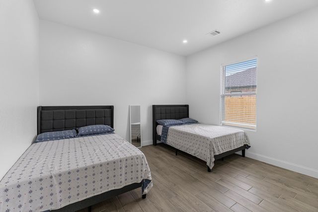 223 Road 5714, Cleveland, TX 77327