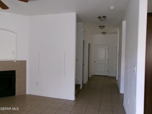 4704 PISTOLERO Lane A, El Paso, TX 79912
