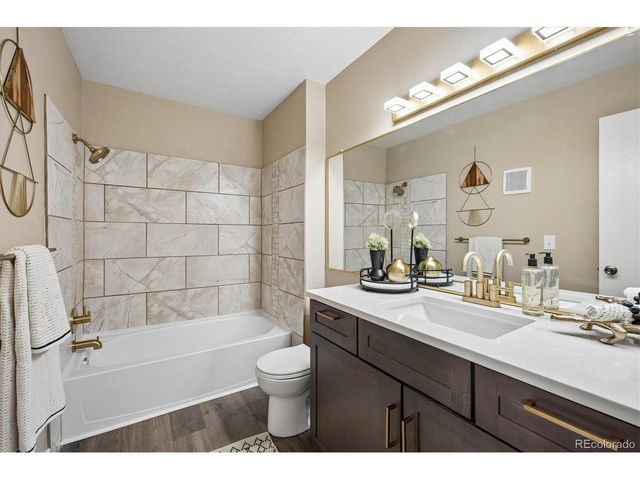 1820 Newland Ct 205, Lakewood, CO 80214