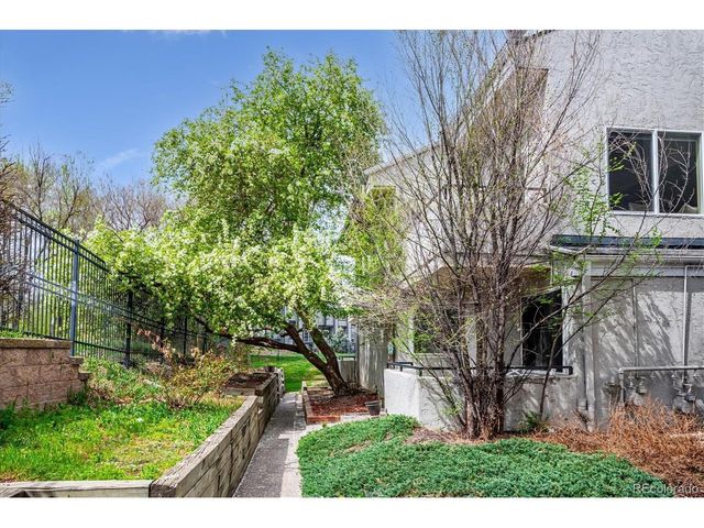 1820 Newland Ct 205, Lakewood, CO 80214