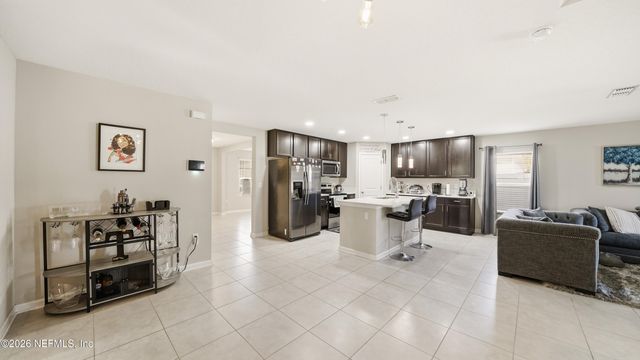 12307 CHERRY BLUFF Drive, Jacksonville, FL 32218