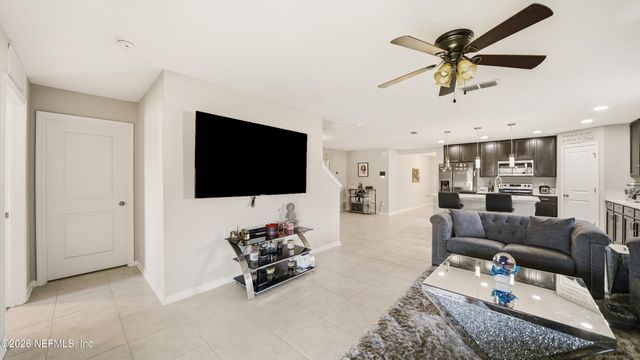 12307 CHERRY BLUFF Drive, Jacksonville, FL 32218