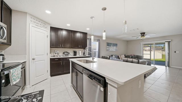 12307 CHERRY BLUFF Drive, Jacksonville, FL 32218