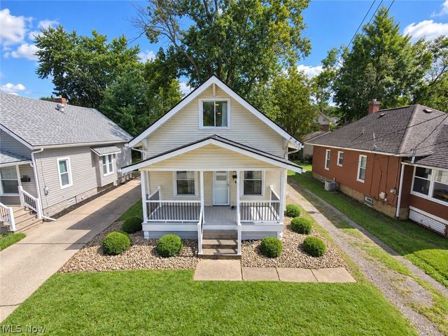 553 Wesleyan Avenue, Barberton, OH 44203