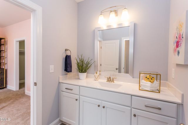 7205 Blue Run Lane 11, Raleigh, NC 27604