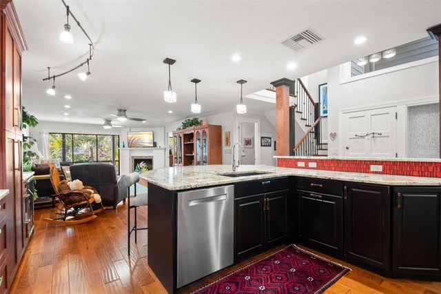 12 MARINER DRIVE, Tarpon Springs, FL 34689