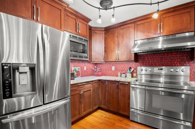 12 MARINER DRIVE, Tarpon Springs, FL 34689