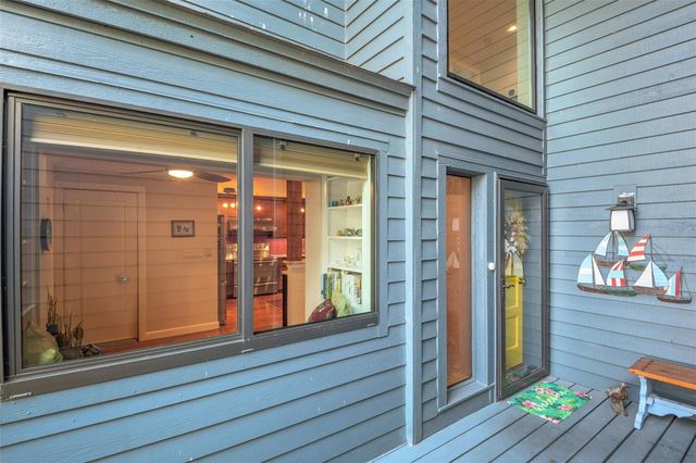 12 MARINER DRIVE, Tarpon Springs, FL 34689