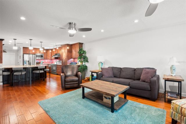 12 MARINER DRIVE, Tarpon Springs, FL 34689