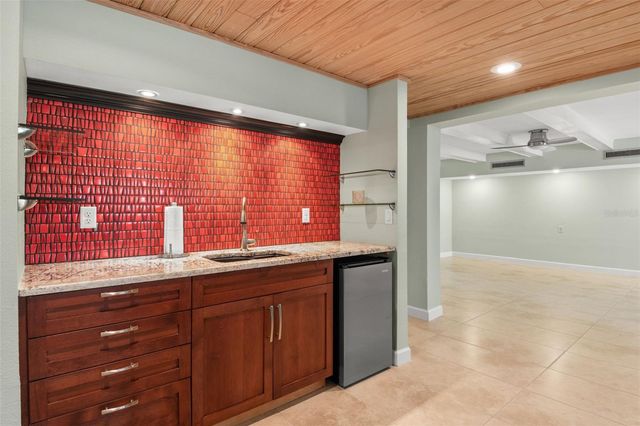 12 MARINER DRIVE, Tarpon Springs, FL 34689