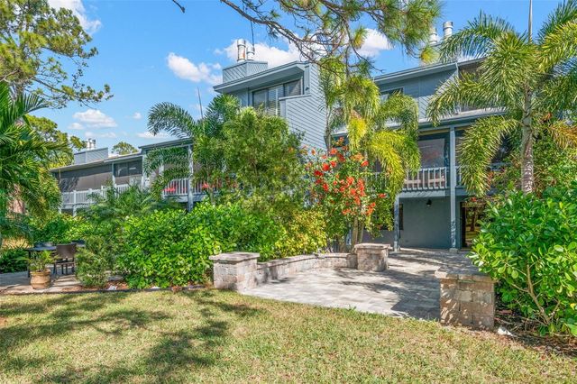 12 MARINER DRIVE, Tarpon Springs, FL 34689