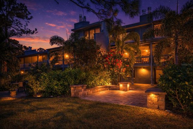 12 MARINER DRIVE, Tarpon Springs, FL 34689